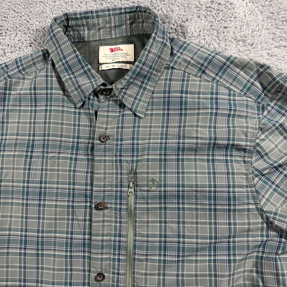 Fjallraven Abisko Hike Shirt Multicolor Plaid Vented Lightweight Chest Logo - XL